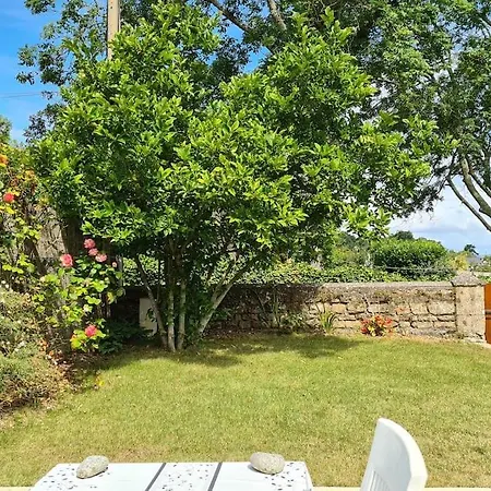 Maisonnette Des Sables Blancs Avec Jardinet Treboul